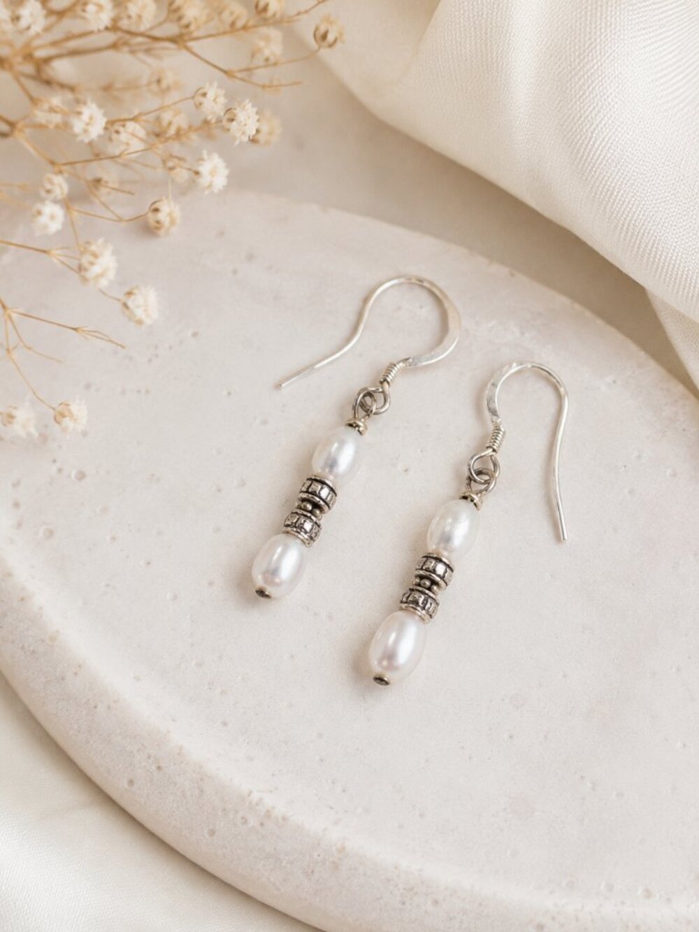 Vintage 925 Sterling Silver Freshwater Pearl Drop Dangle Earrings White